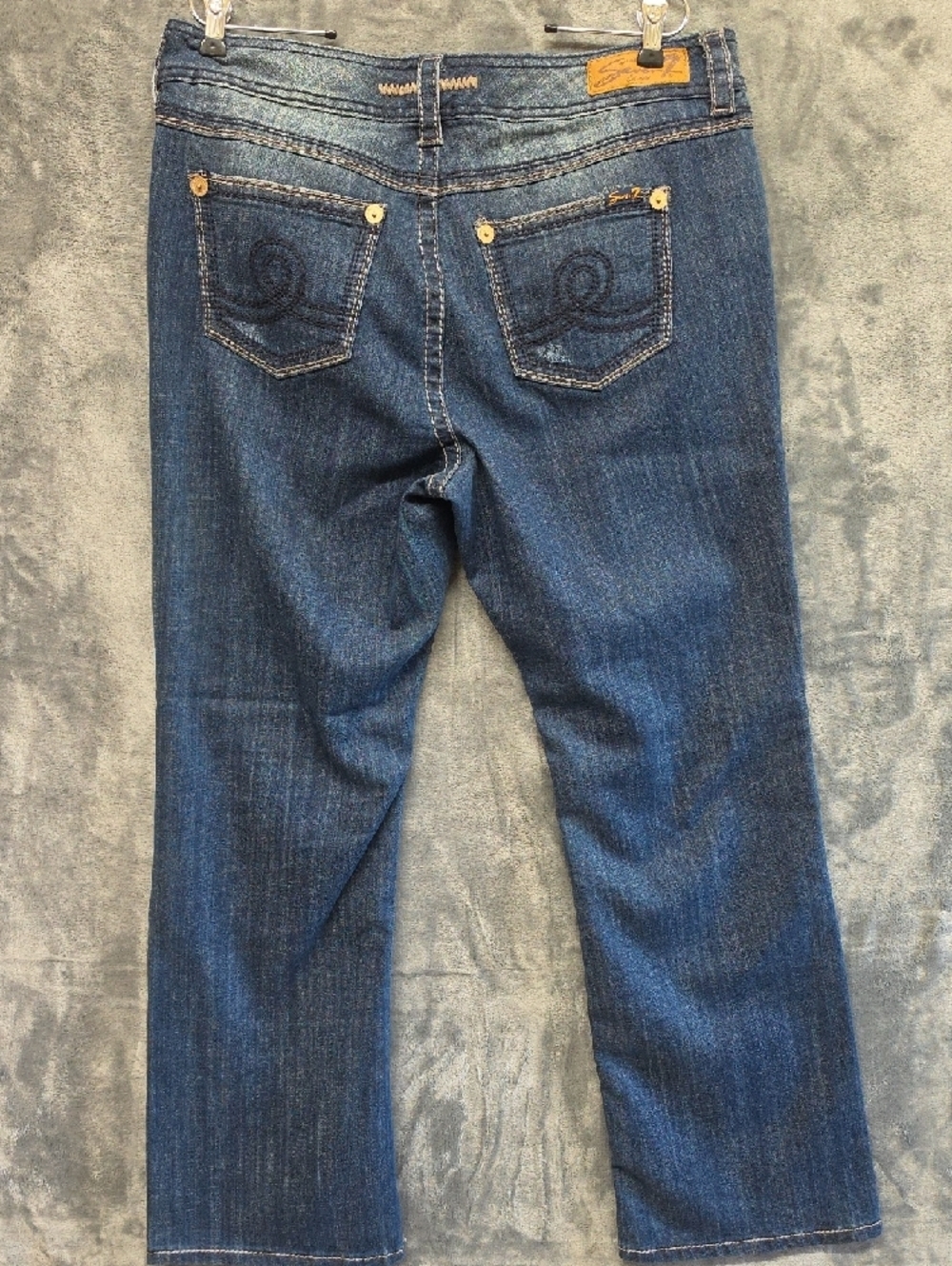 Seven7 Women’s Blue Boot Cut Jeans with Faded Finish sz 16 - Picture 5 of 10